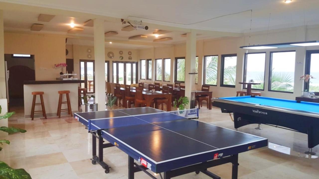 Medewi Manor Aparthotel Airsatang Exterior foto